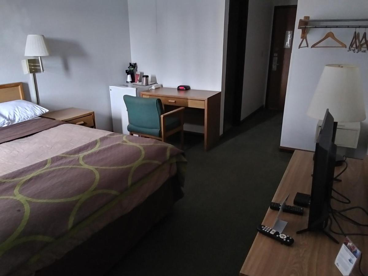 Amerihost Inn & Suites Kingdom City المظهر الخارجي الصورة
