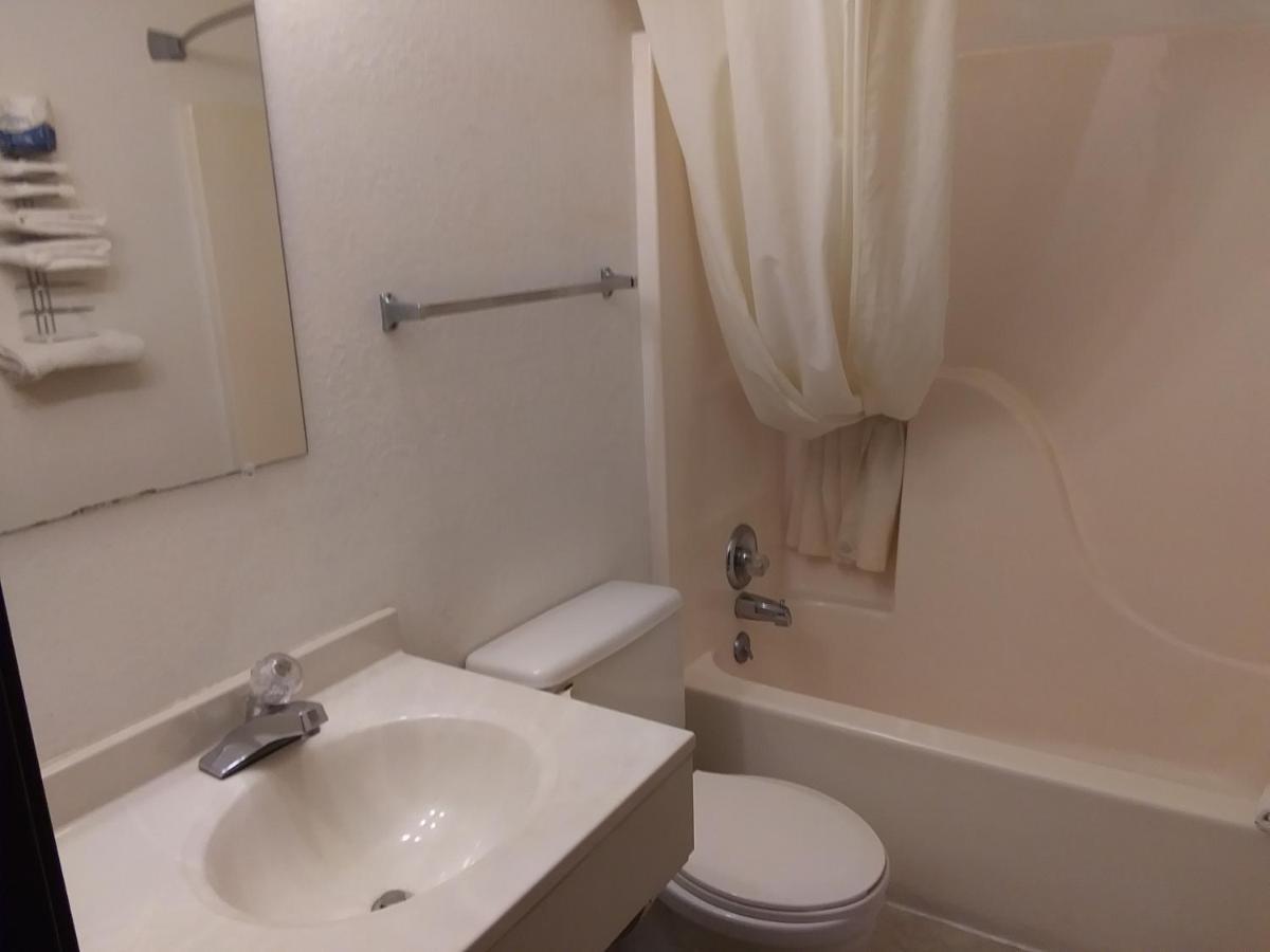 Amerihost Inn & Suites Kingdom City المظهر الخارجي الصورة