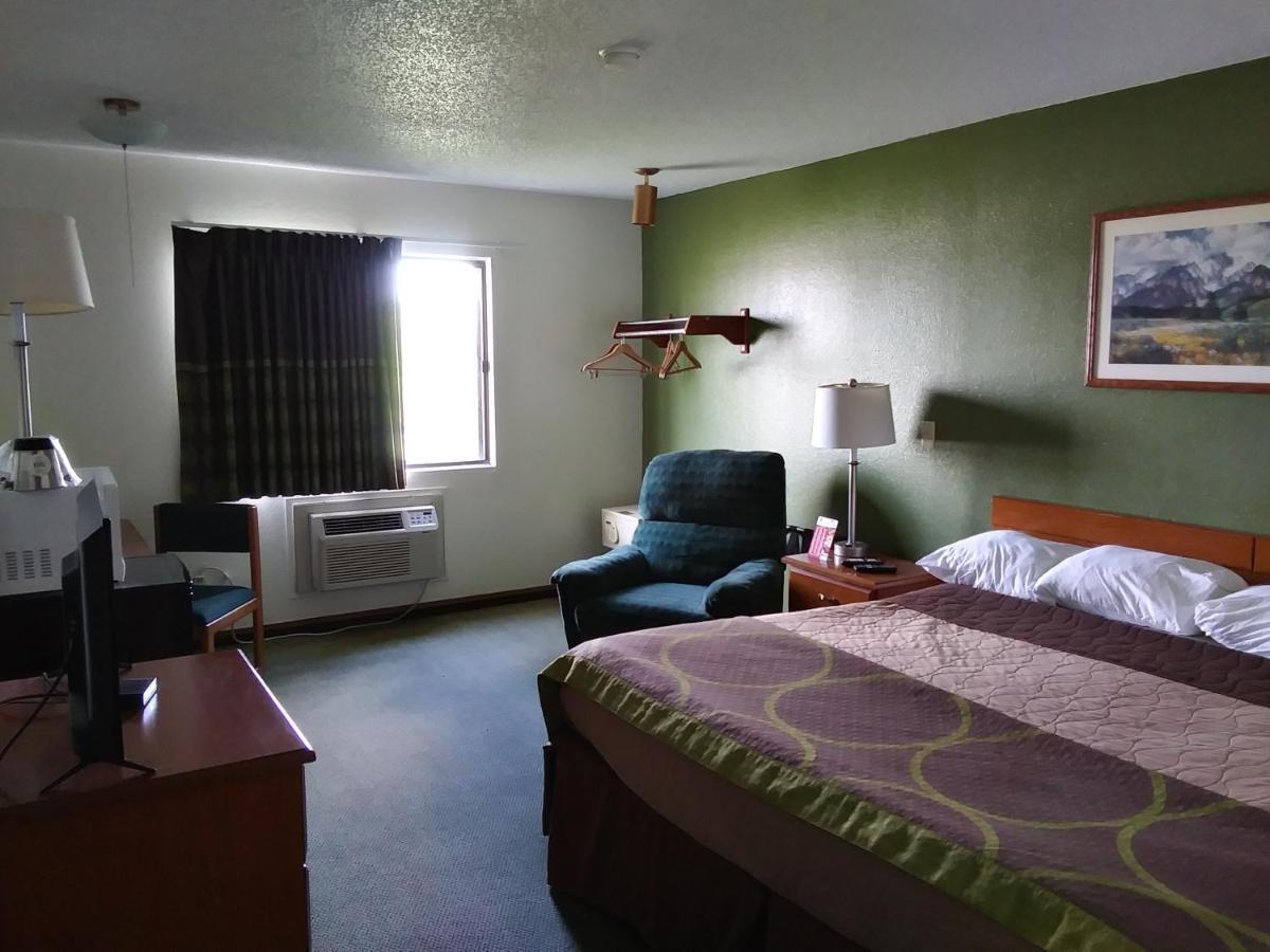 Amerihost Inn & Suites Kingdom City المظهر الخارجي الصورة