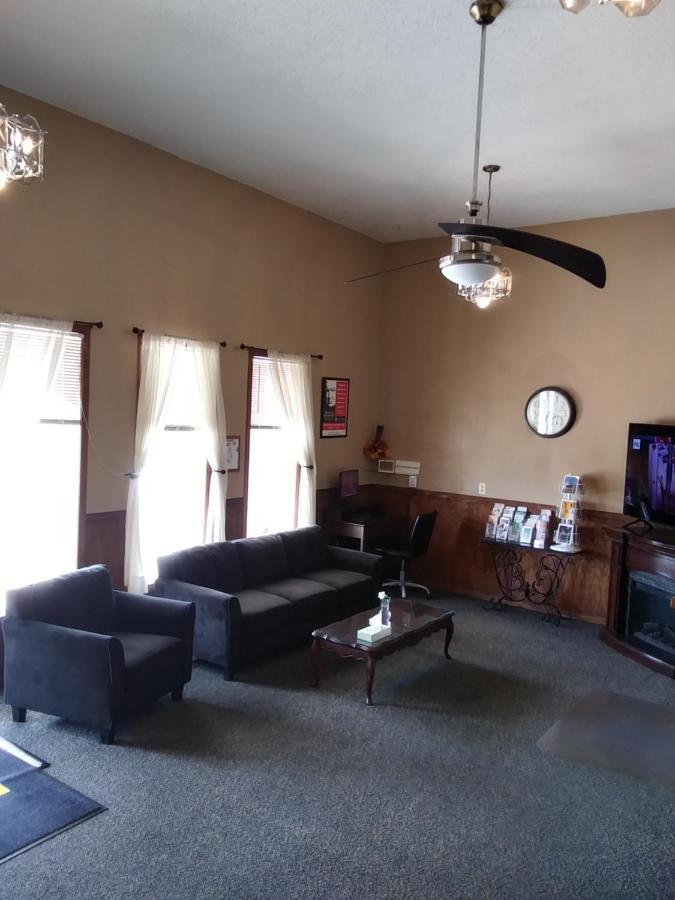 Amerihost Inn & Suites Kingdom City المظهر الخارجي الصورة